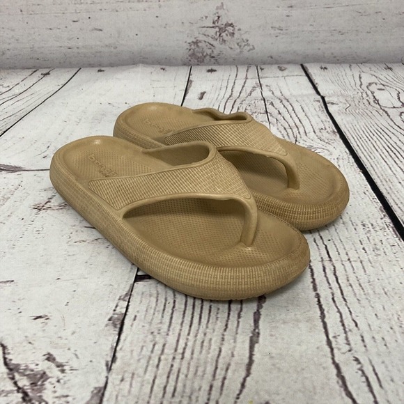 Beach Slides by J Slides Sandals Womens Size 7‎ Slip On Thong Shoe Beige - Picture 1 of 8